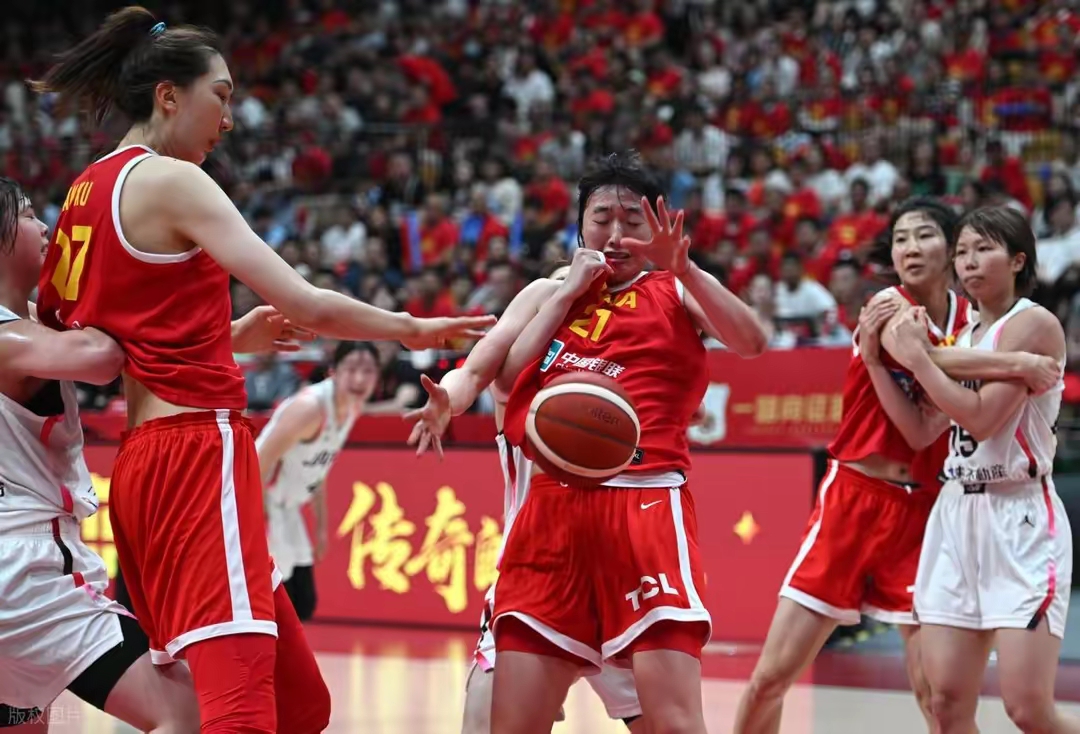 今夜体能课后，多特蒙德回应争议备战CBA常规赛，悬念犹存，临场指挥获称赞的简单介绍-九游网页版